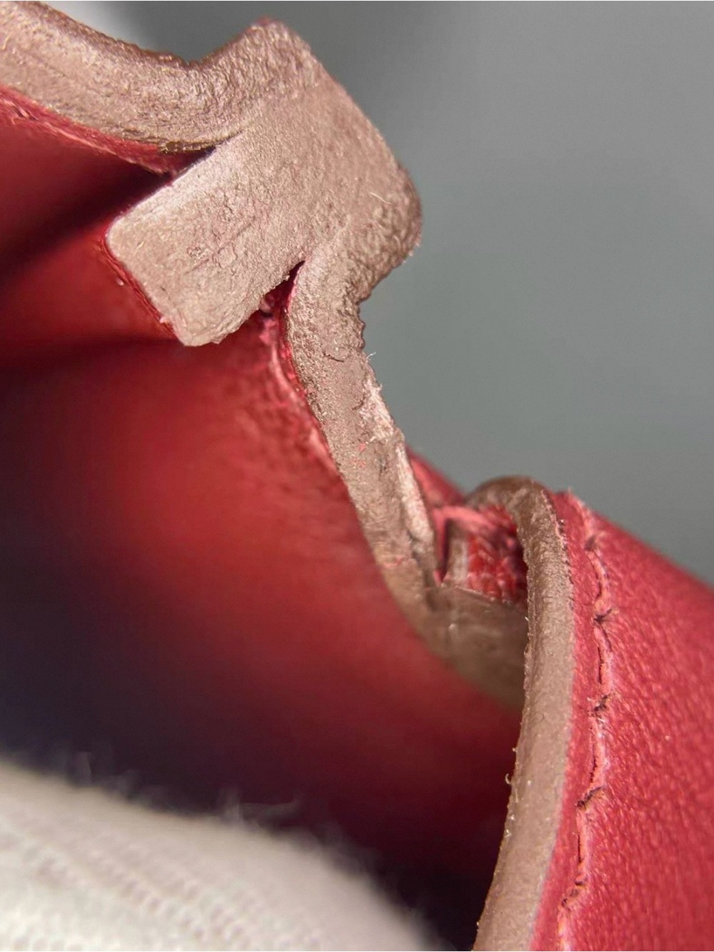 Hermes Burgundy Birkin 30 Y series 2020 rogue vif Jonathan leather gold hardware - Picture 9 of 16